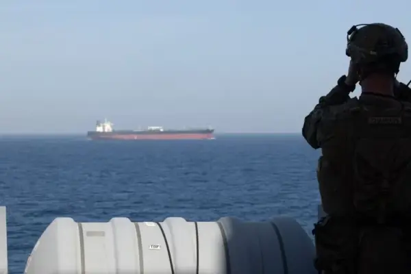 Qatar looks favorably on a "temporary toll" from Iran in Hormuz if it serves to clear the strait