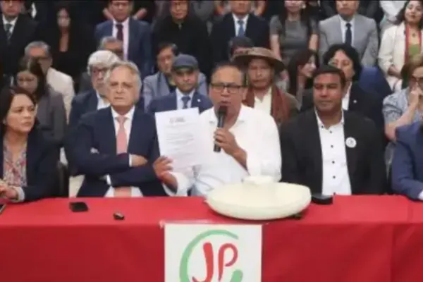 Roberto Sánchez softens government plan days before elections and IMF warns of new “threats” to the Peruvian economy