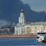 “I thank our soldiers for their precision”: Zelensky claims a Ukrainian attack on an oil terminal in Saint Petersburg