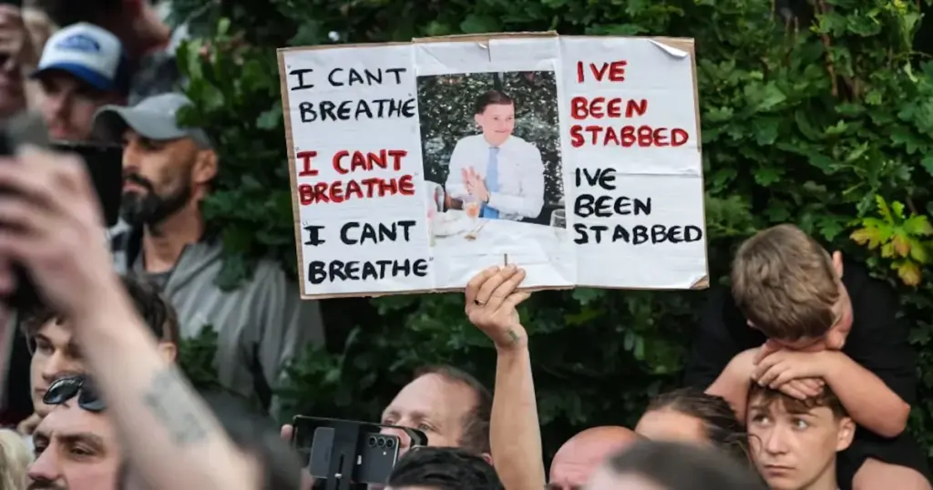 “I can't breathe”: The racist lie that ended a student's life and sparked a political debate in the United Kingdom