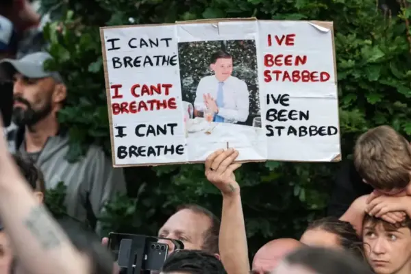 “I can't breathe”: The racist lie that ended a student's life and sparked a political debate in the United Kingdom