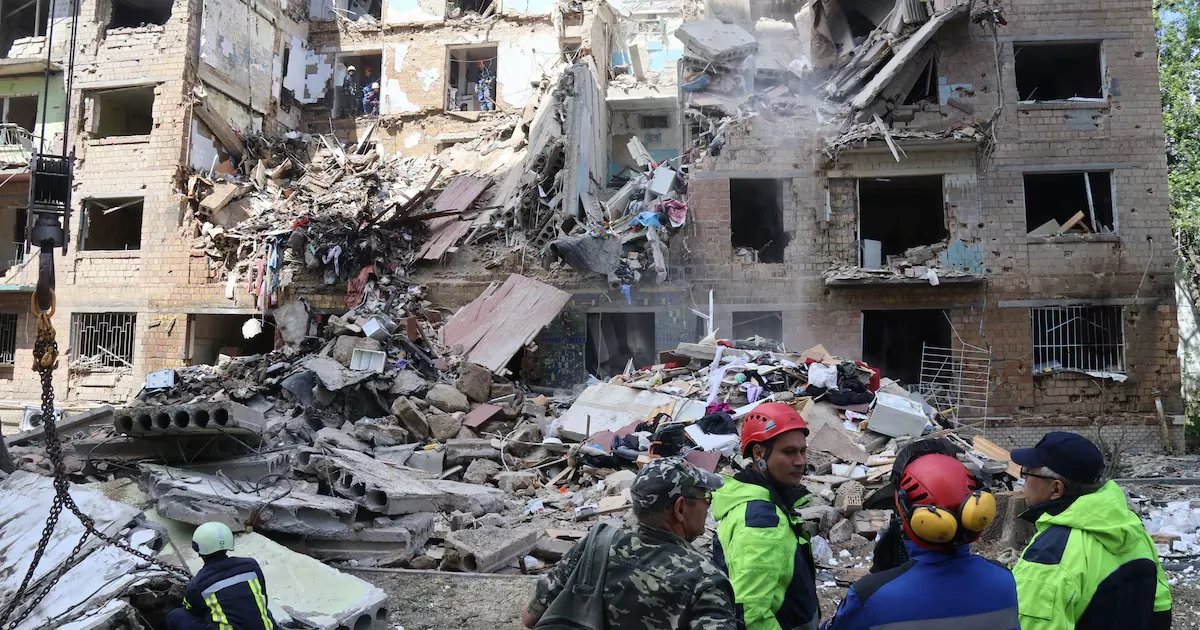 Massive Russian attack on Ukraine leaves at least nine dead and 105 injured: Kiev reports collapsed building and power outages