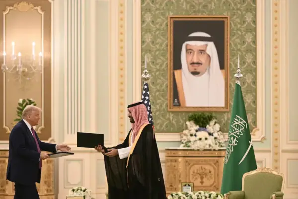 Why does Trump condition the nuclear deal with Saudi Arabia on a pact with Israel?