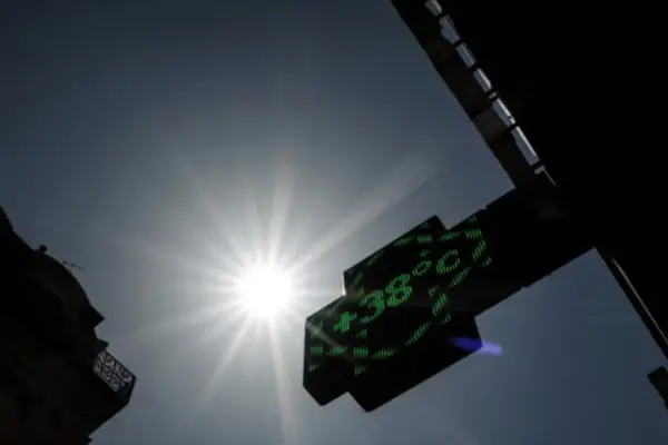 How heat waves amplify the water crisis in France