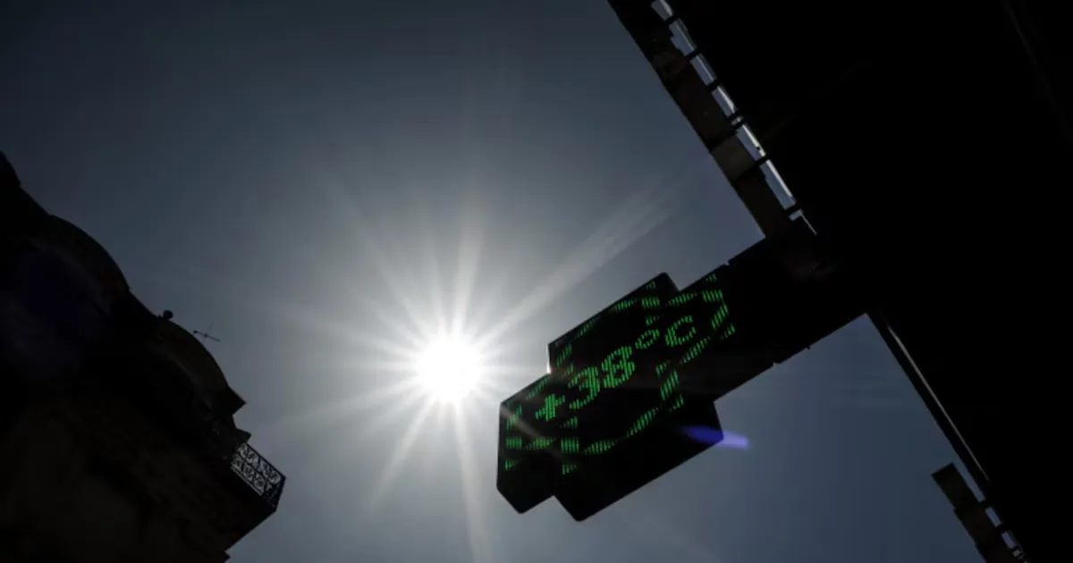 How heat waves amplify the water crisis in France