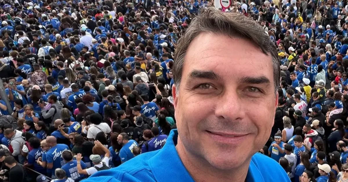 Flávio Bolsonaro accuses Lula of US tariffs on Brazil: “We are on a plane without a pilot”