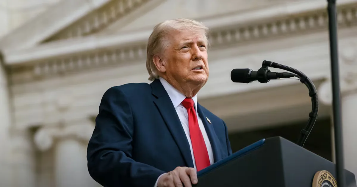 Trump threatens to punish Iran after Houthi attack against Saudi oil tankers in the Red Sea