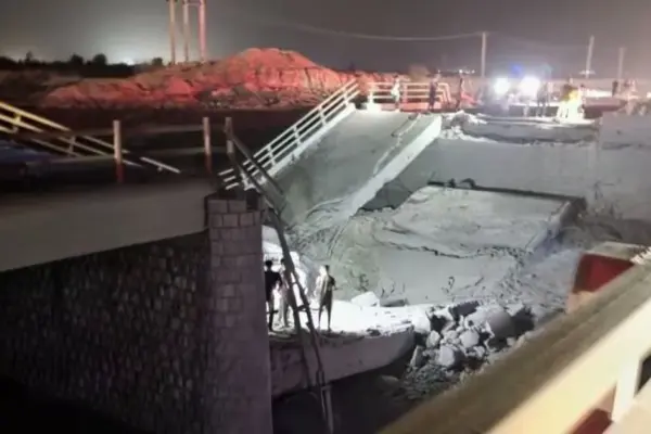 Eight dead and 19 injured in new U.S. attacks against southern Iran