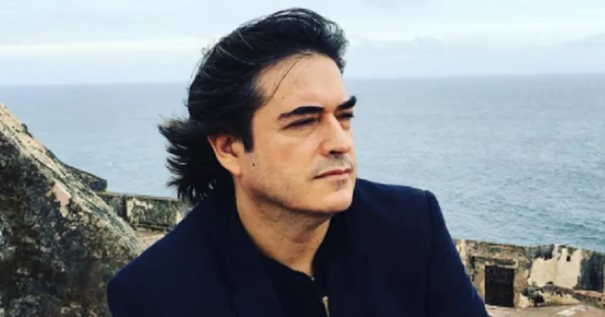 Or let us swear to die with glory: a story by Jaime Bayly