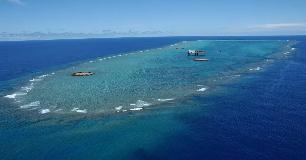 China accuses Japan of "exaggerating" external threats to justify its remilitarization