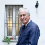 Book Review: from Robert Darnton to Daniel Alarcón