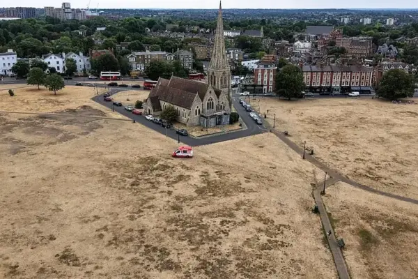 England faces "extreme heat" alert as three quarters of its territory are declared in sudden drought situation