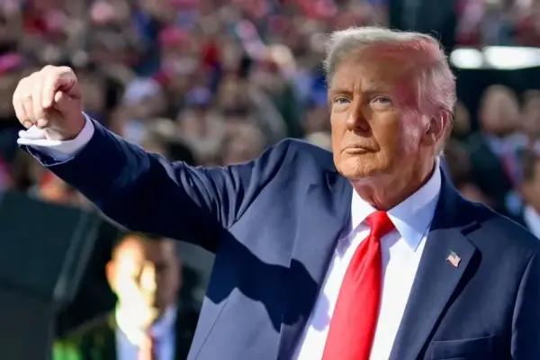Trump vows to strike hard at Iran after the first attacks in a month