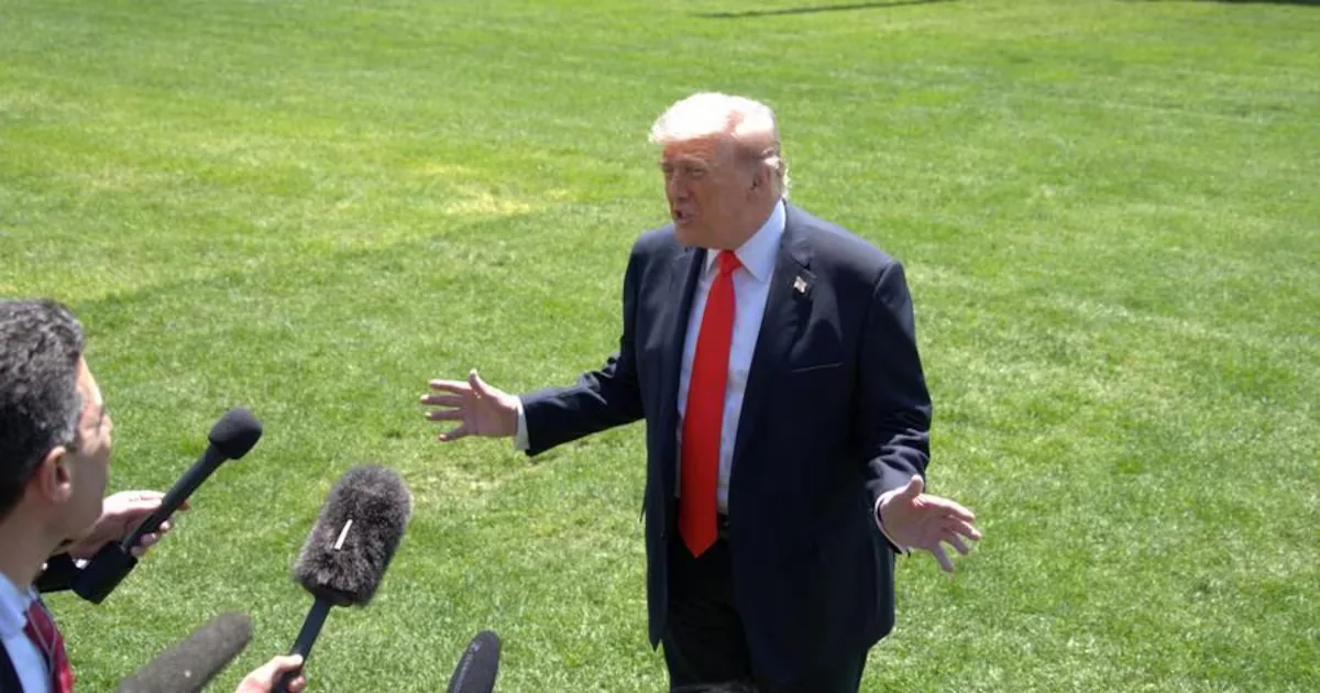 Trump outlines the possibility of “staying” in Iran and with its oil “like in Venezuela”