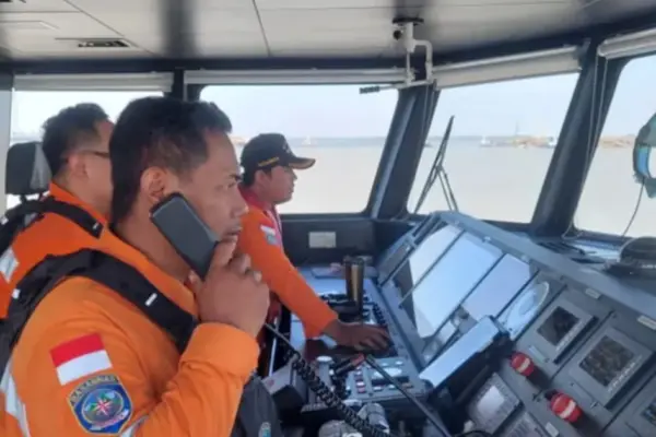 Indonesia searches for 140 people after ferry disappearance in the Java Sea