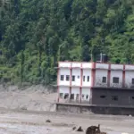 Nepal raises the death toll from floods on the border with China to more than 1,250, with over 4,200 missing
